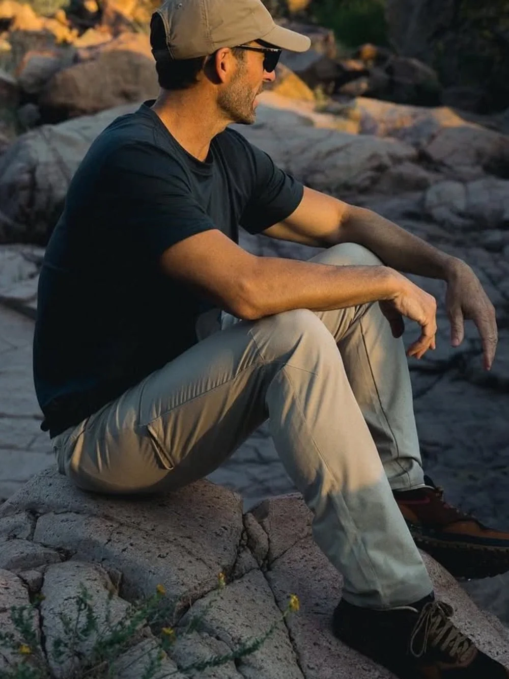 32x30 Genteal Trailhead Pant in Khaki